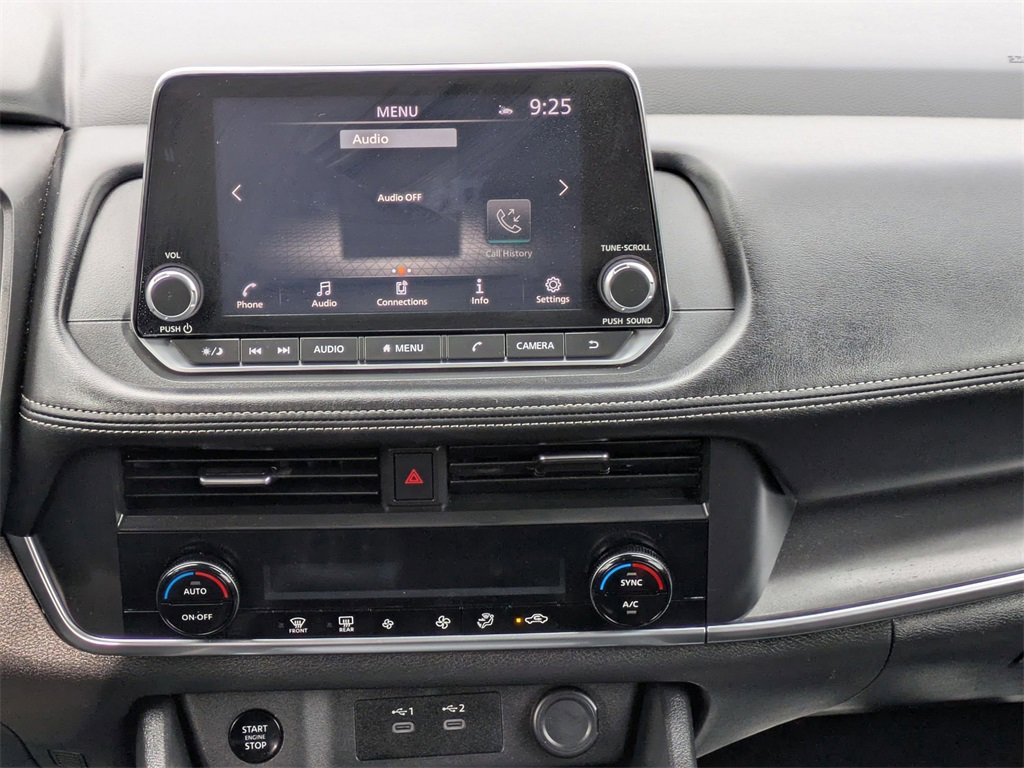 Used 2024 Nissan Rogue SV image 19