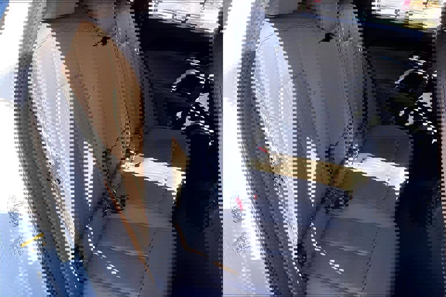 Used 2025 Audi Q5 Premium w/ Convenience Package image 18