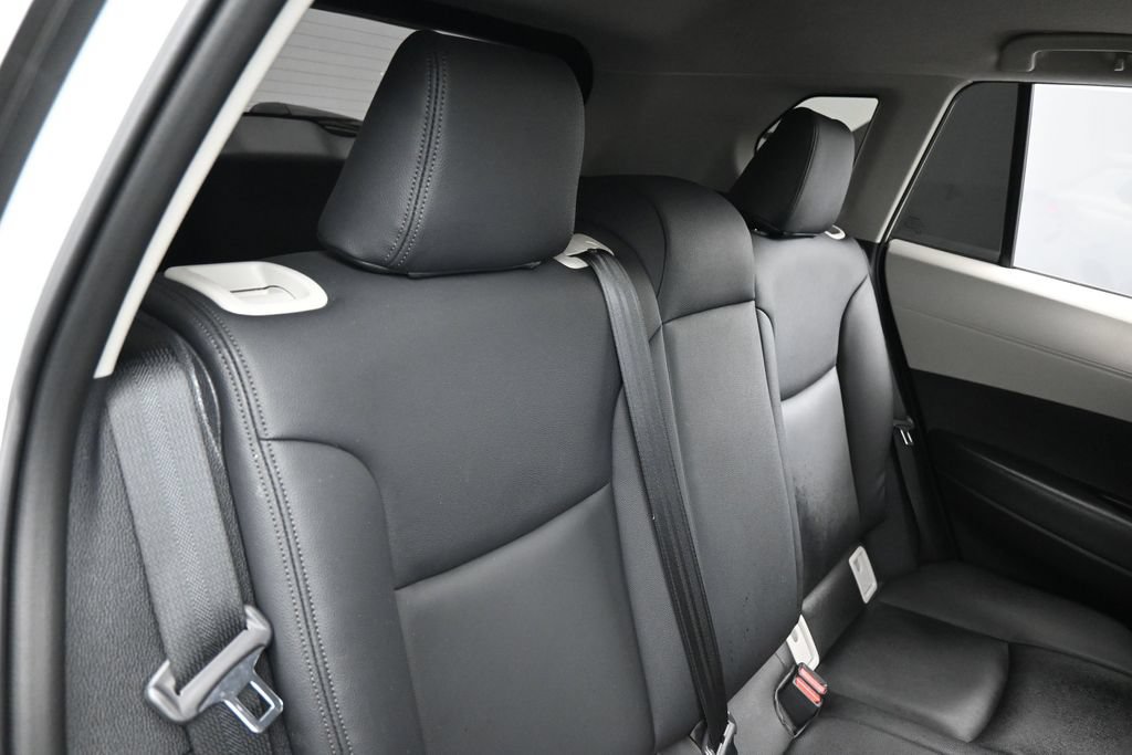 Used 2025 Toyota Corolla Cross LE FWD image 36