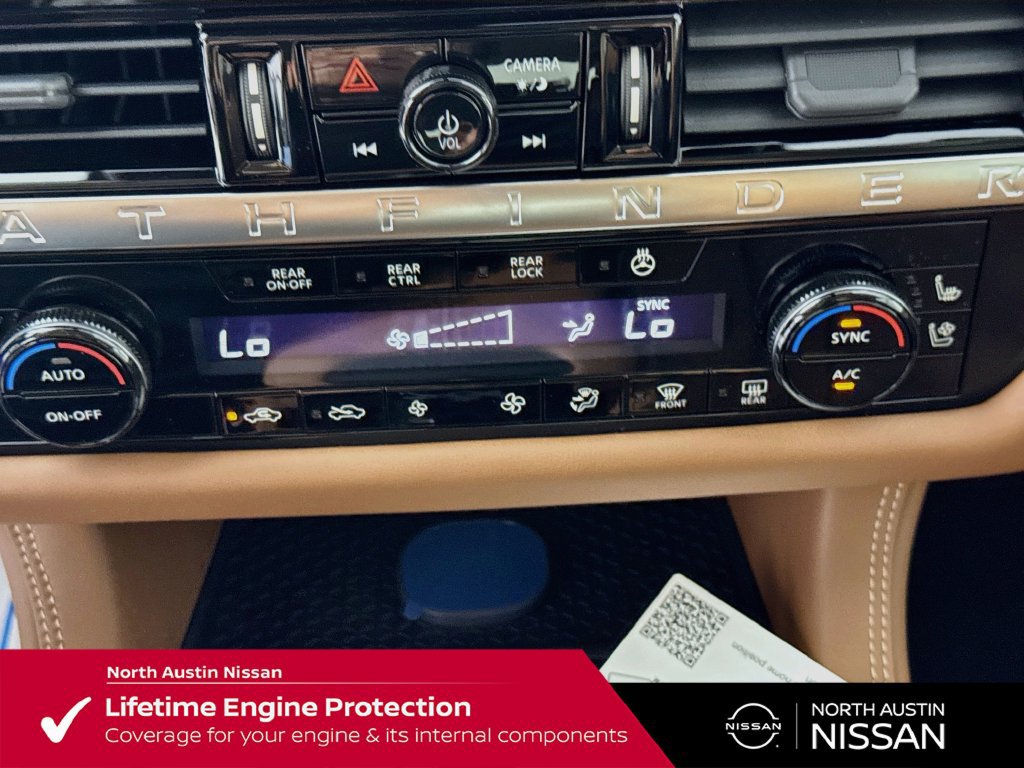 New 2026 Nissan Pathfinder Platinum FWD image 17