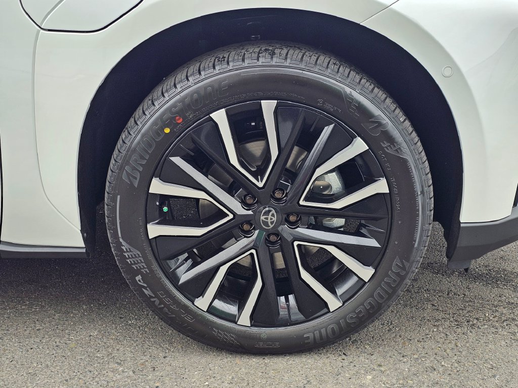 New 2027 Toyota bZ AWD/4WD image 9