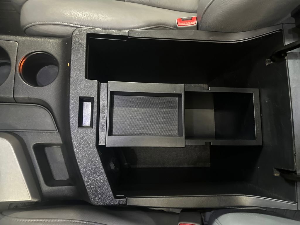 Used 2014 Toyota Sequoia Limited AWD/4WD image 26