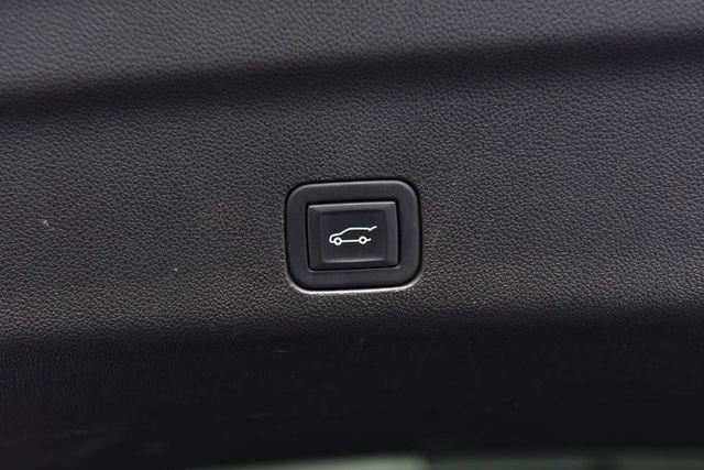 Used 2024 Chevrolet Suburban LT AWD/4WD image 25