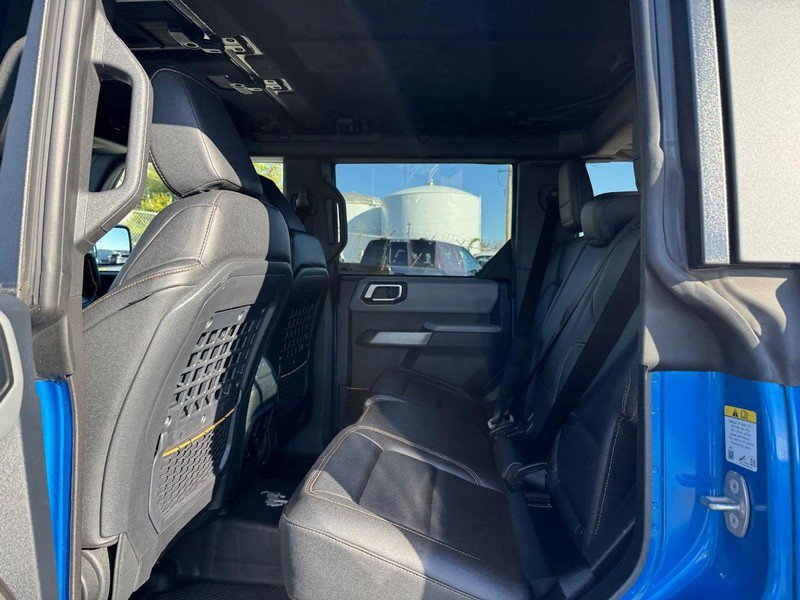 Used 2023 Ford Bronco Badlands w/ Sasquatch Package image 12