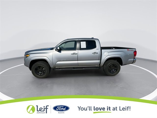 Used 2016 Toyota Tacoma SR5 w/ Towing Package image 6