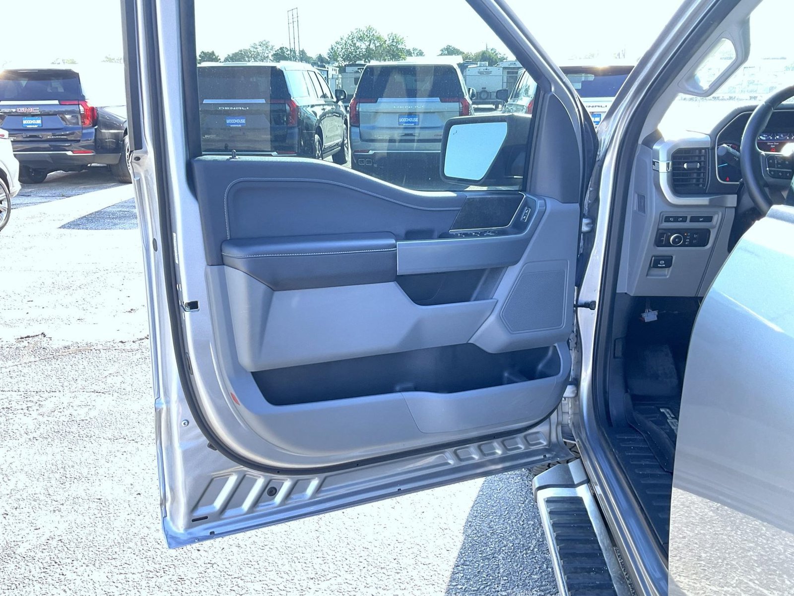 Used 2023 Ford F150 XLT w/ Equipment Group 302A High AWD/4WD image 10