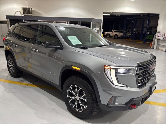 Used 2024 GMC Acadia AT4 w/ Luxury Package image 3