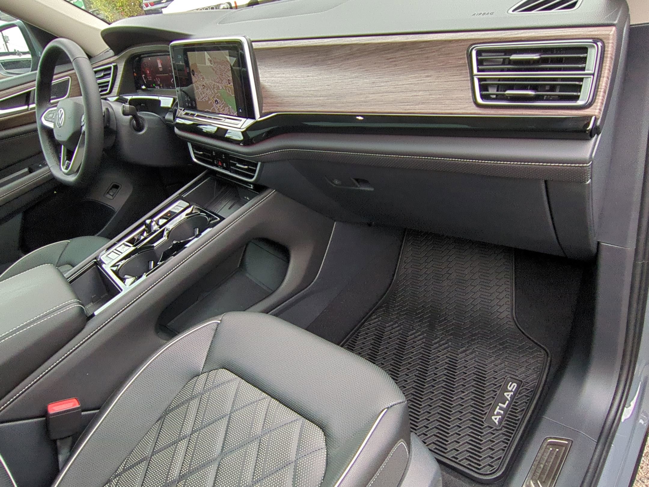 New 2025 Volkswagen Atlas SEL Premium R-Line image 33