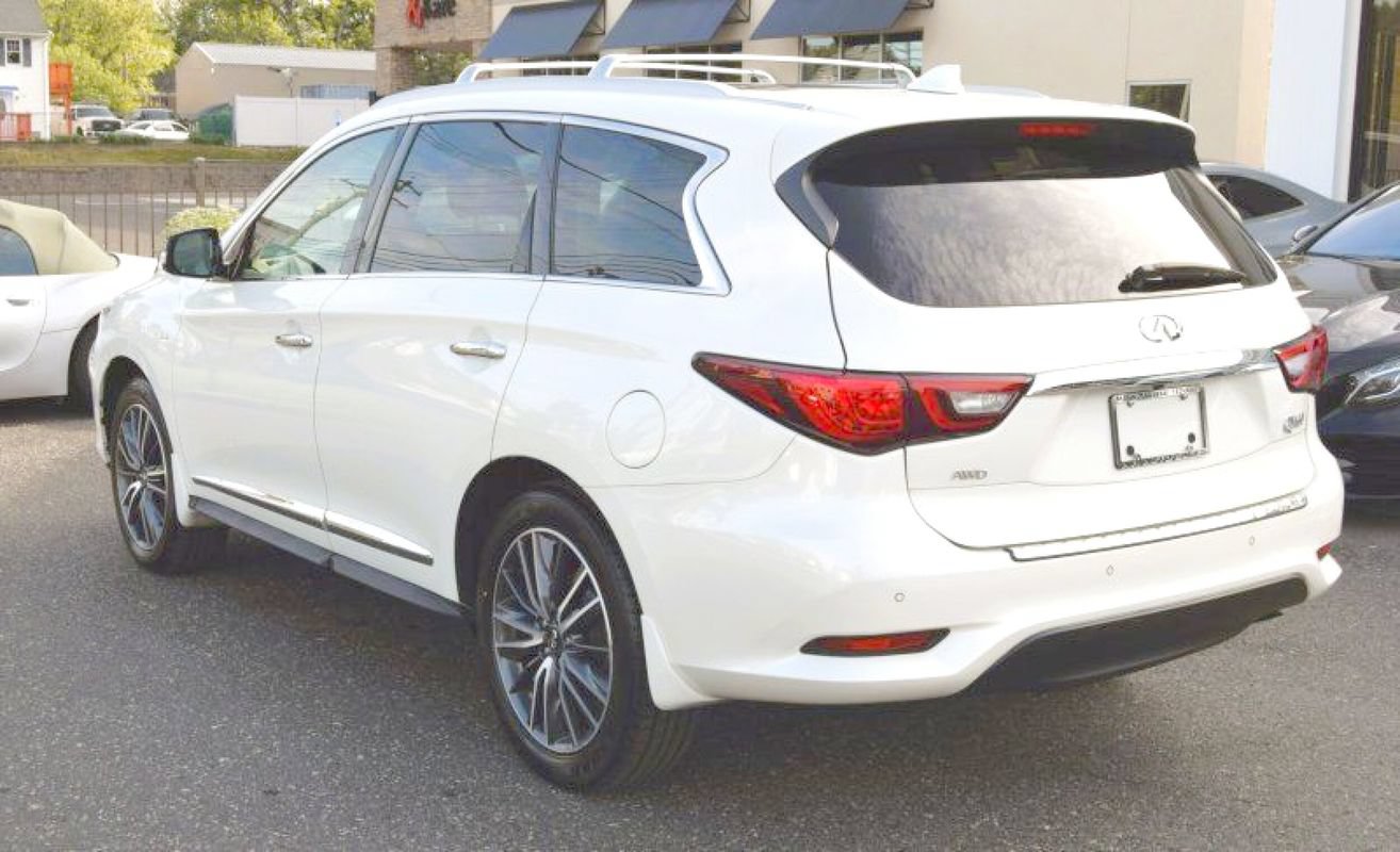 Used 2020 INFINITI QX60 Luxe w/ Sensory Package AWD/4WD image 6