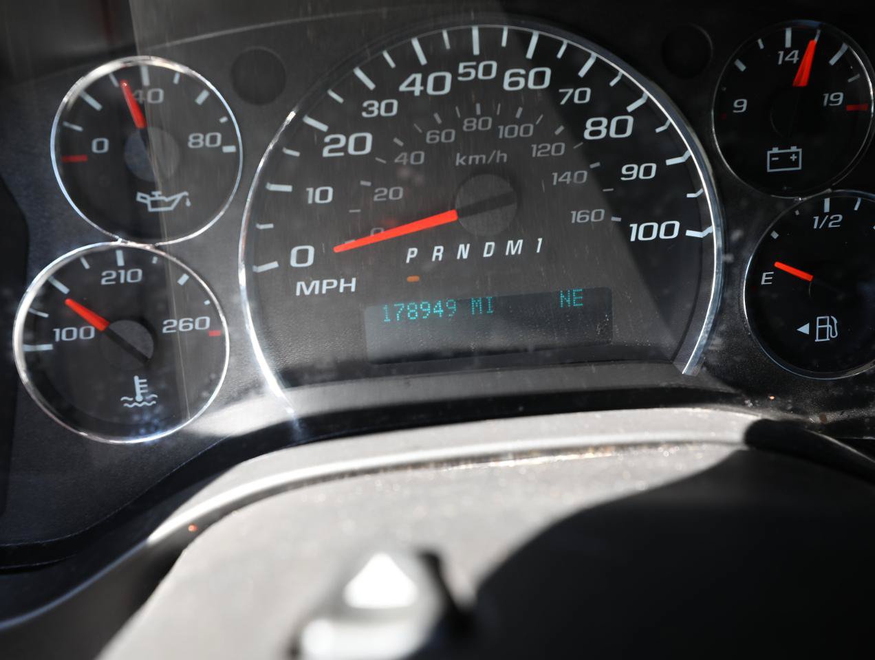 Used 2020 Chevrolet Express 2500 w/ Driver Convenience Package RWD image 25