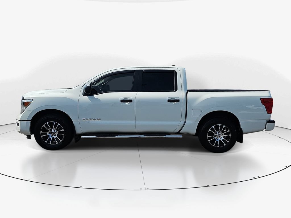 Used 2022 Nissan Titan SV RWD image 10