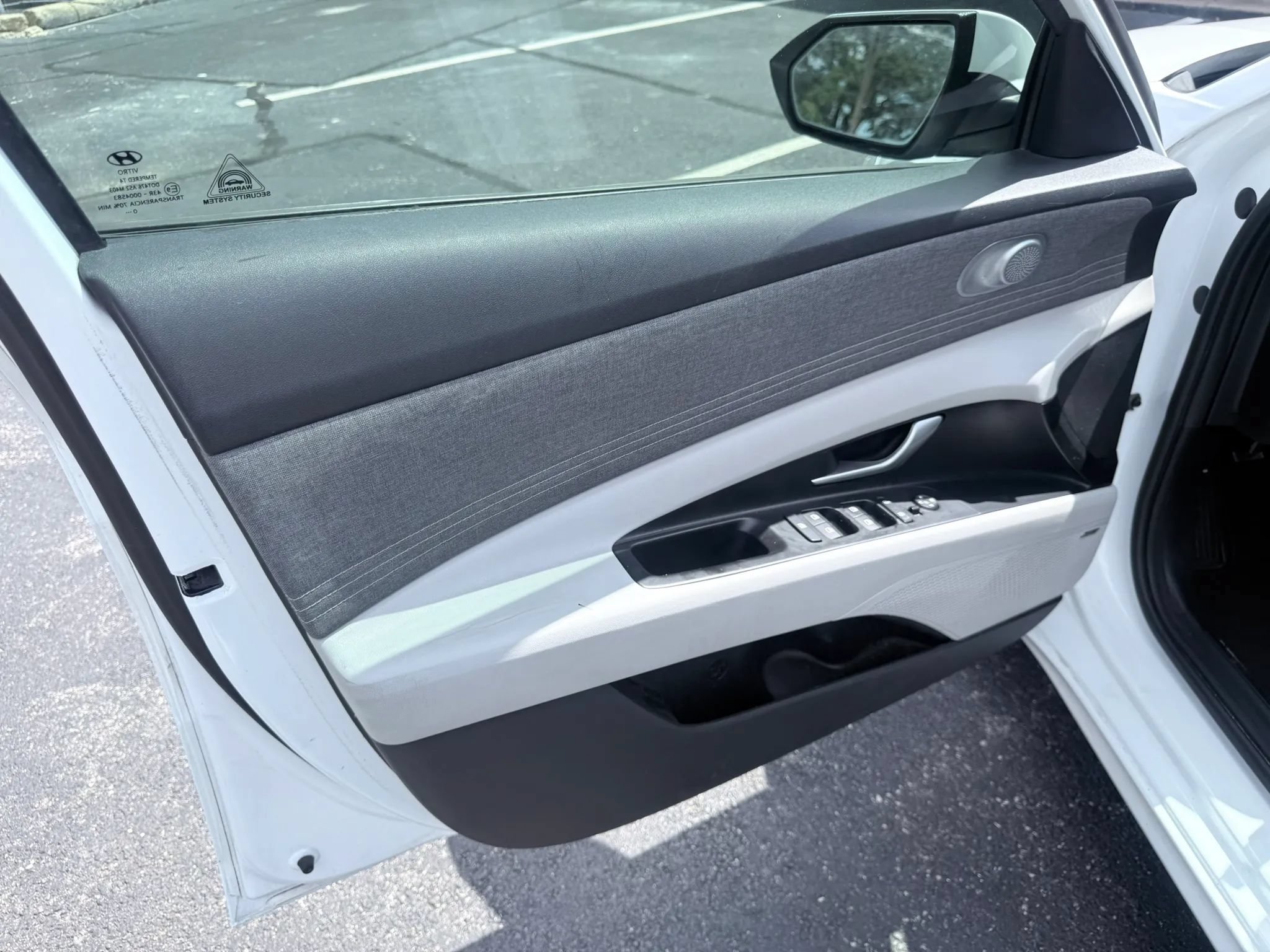 Used 2021 Hyundai Elantra Limited w/ Cargo Package FWD image 10