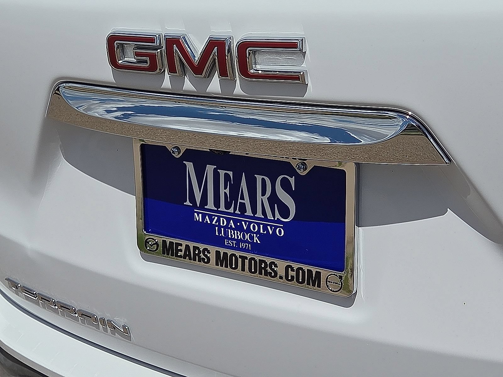 Used 2024 GMC Terrain SLE FWD image 14