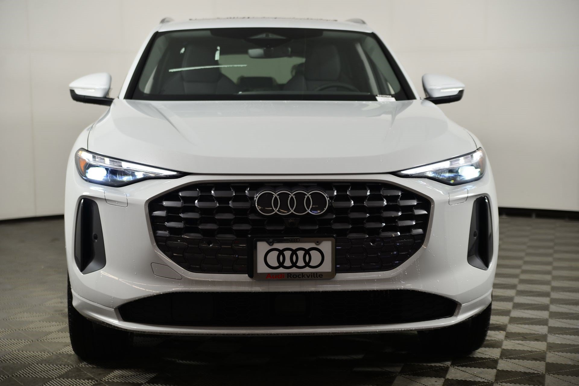 New 2025 Audi Q5 Premium AWD/4WD image 24