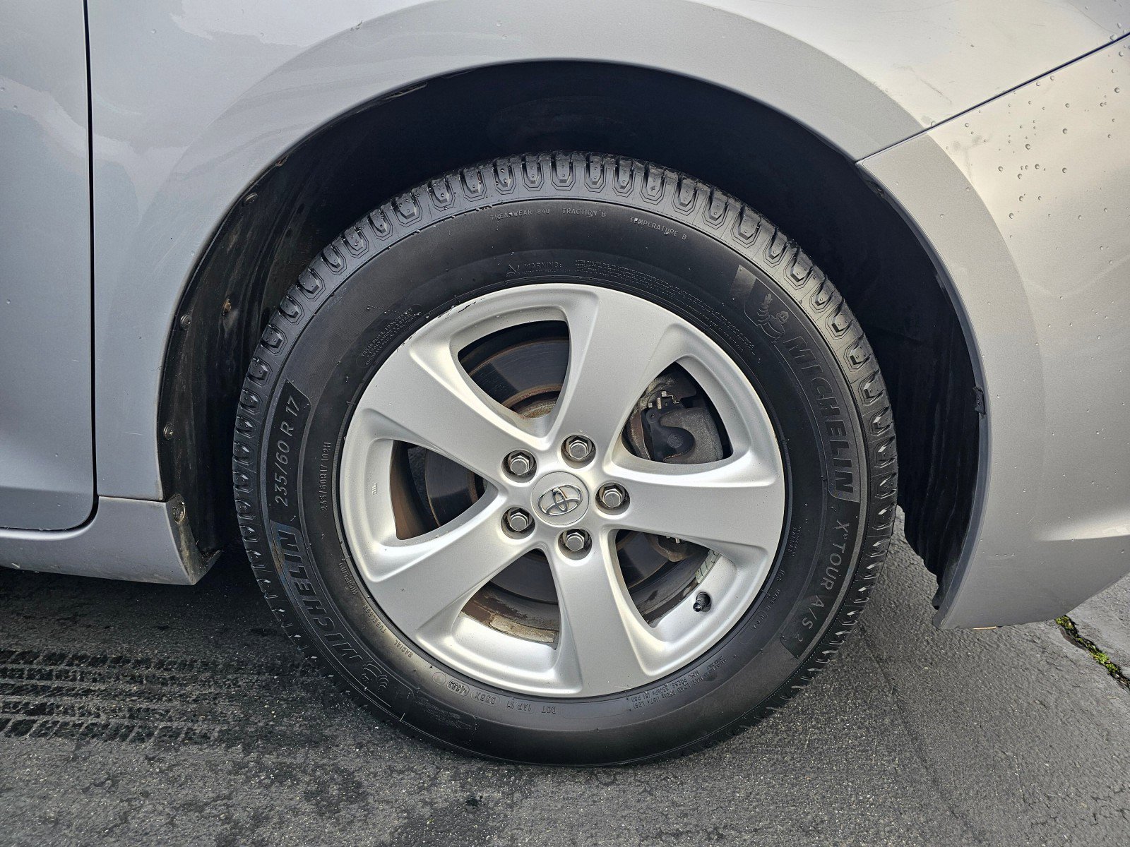 Used 2014 Toyota Sienna LE image 9