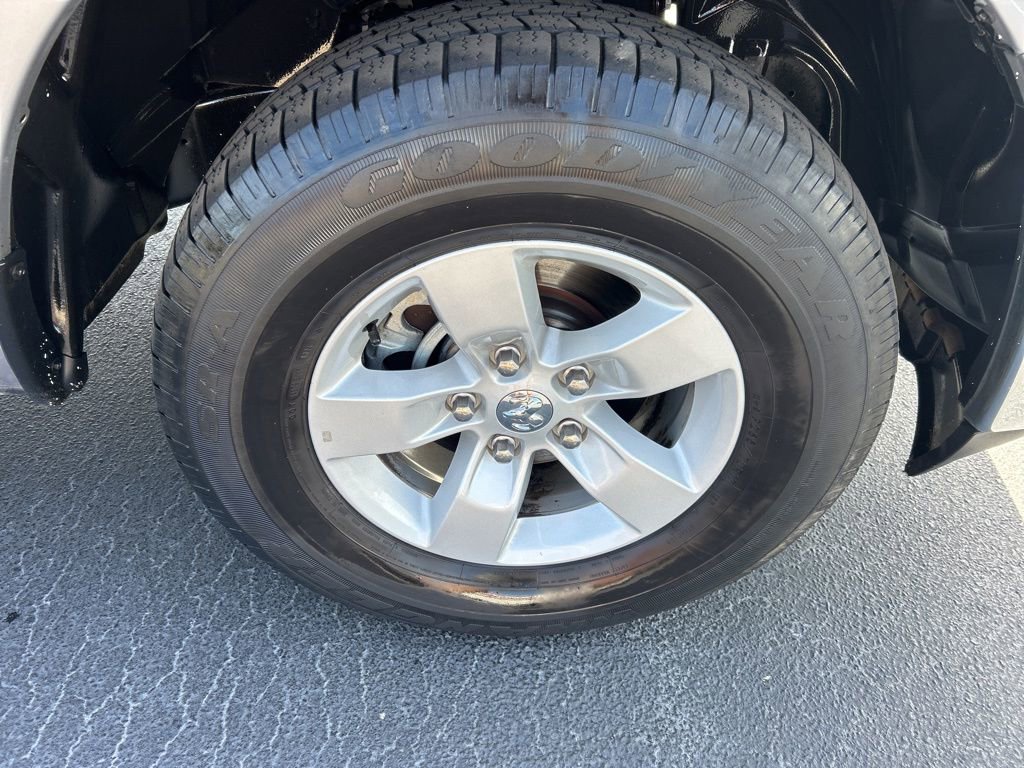 Used 2024 RAM 1500 Classic SLT image 22