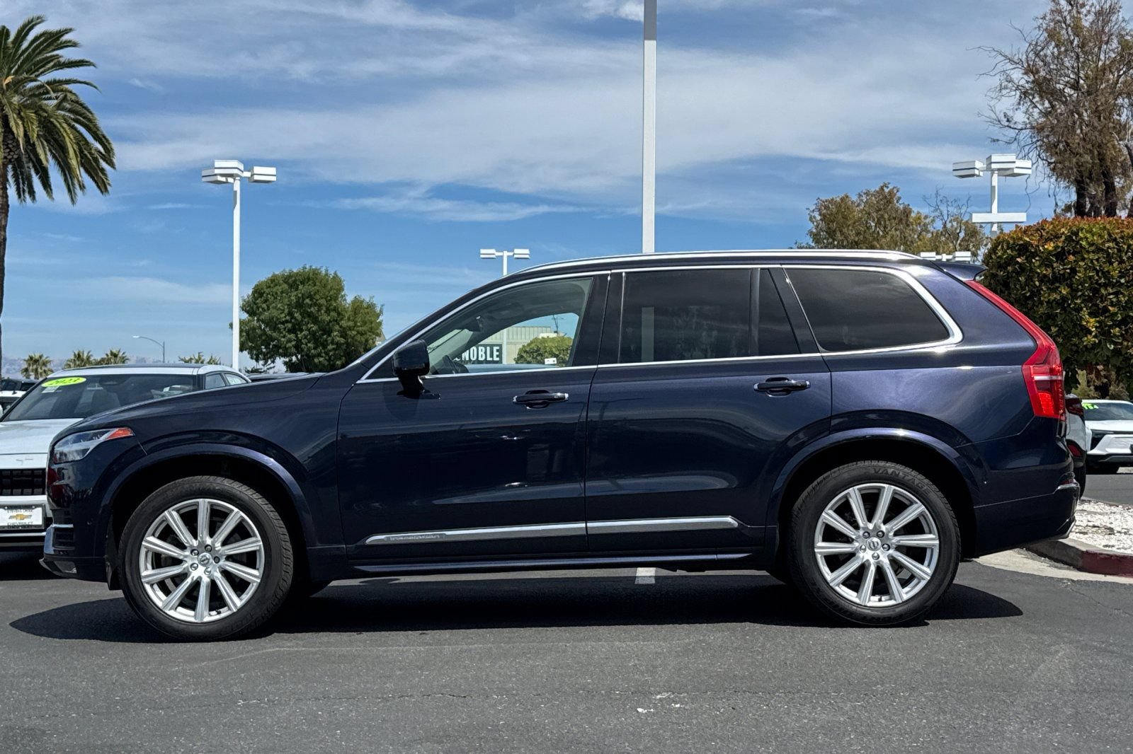 Used 2017 Volvo XC90 T6 Inscription w/ Vision Package AWD/4WD image 8