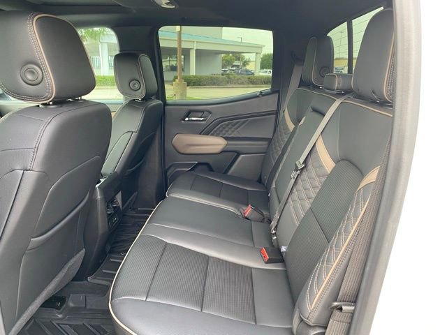 Used 2024 GMC Canyon Denali image 23