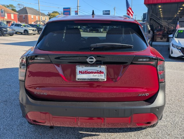 Used 2026 Nissan Kicks SV w/ SV Premium Package AWD/4WD image 4