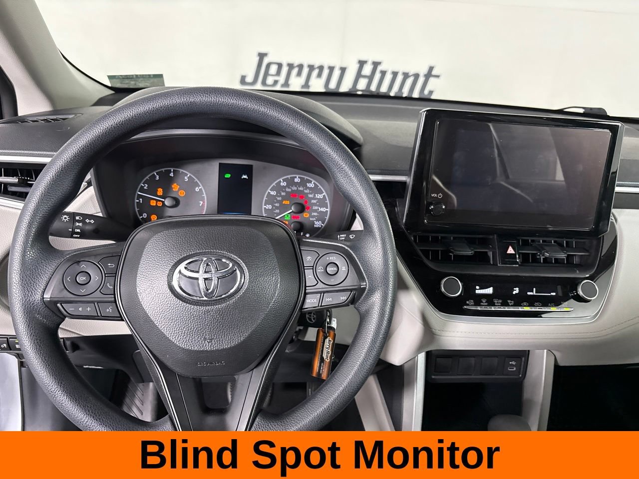 Used 2025 Toyota Corolla Cross L FWD image 15