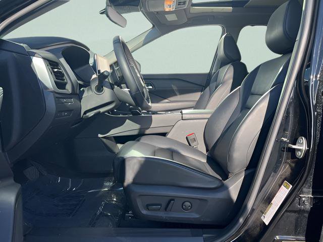Used 2024 Nissan Rogue SV w/ SV Premium Package AWD/4WD image 10