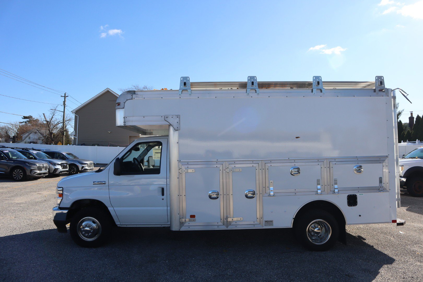 New 2026 Ford E-450 and Econoline 450 Super Duty w/ Power Equipment Group RWD image 15