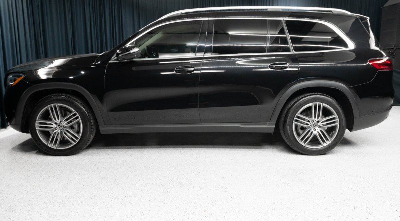 Certified 2026 Mercedes-Benz GLS 450 4MATIC image 8