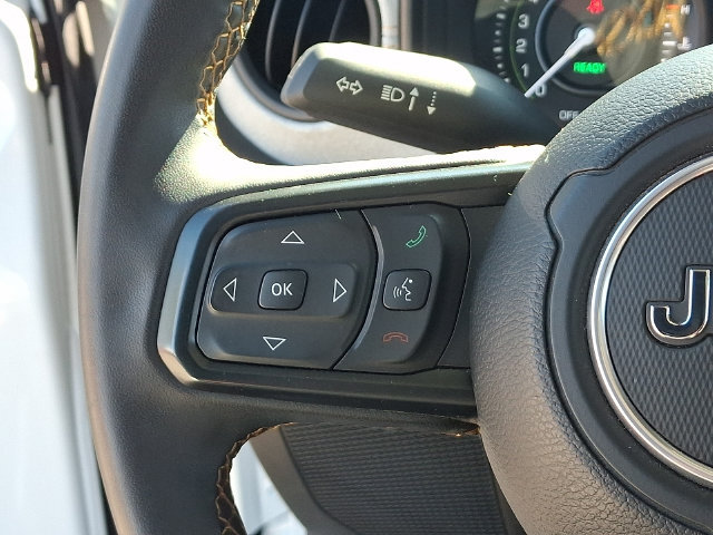 Used 2024 Jeep Wrangler Unlimited AWD/4WD image 7