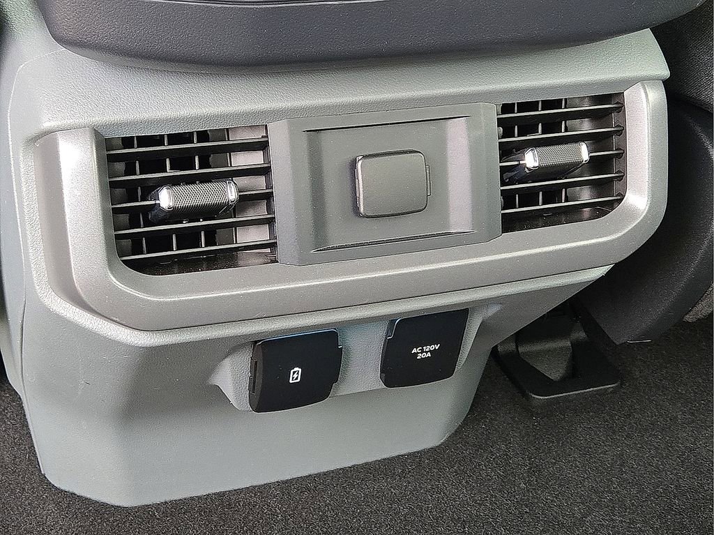 Used 2024 Ford F150 XLT w/ Mobile Office Package image 16