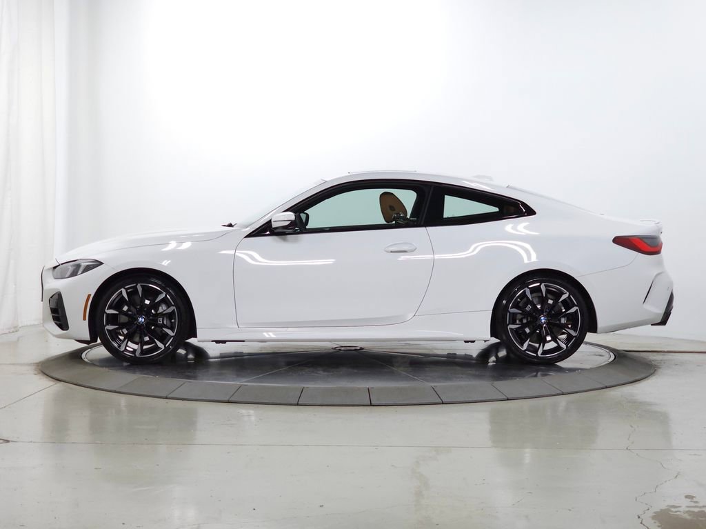 Used 2026 BMW 430i xDrive Coupe w/ M Sport Package AWD/4WD image 6