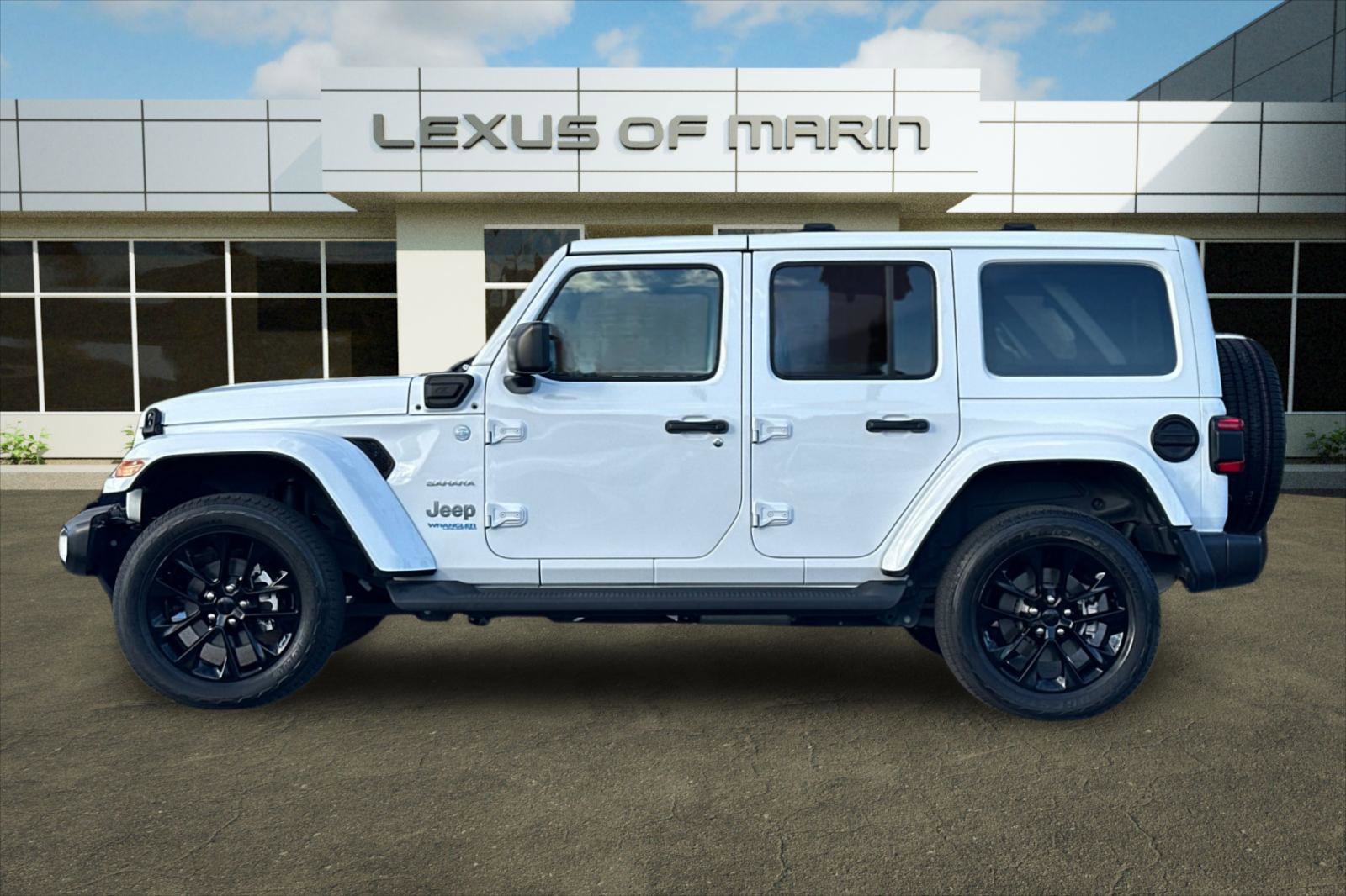 Used 2021 Jeep Wrangler Unlimited Sahara w/ Cold Weather Group image 2