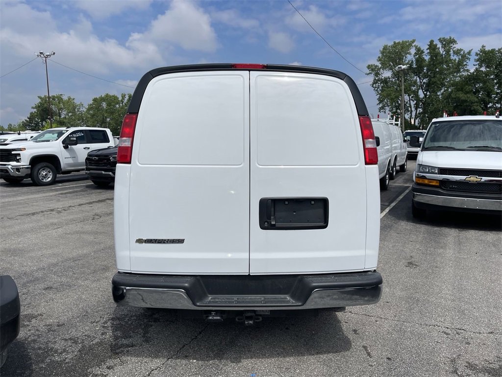 New 2025 Chevrolet Express 2500 w/ Driver Convenience Package image 4