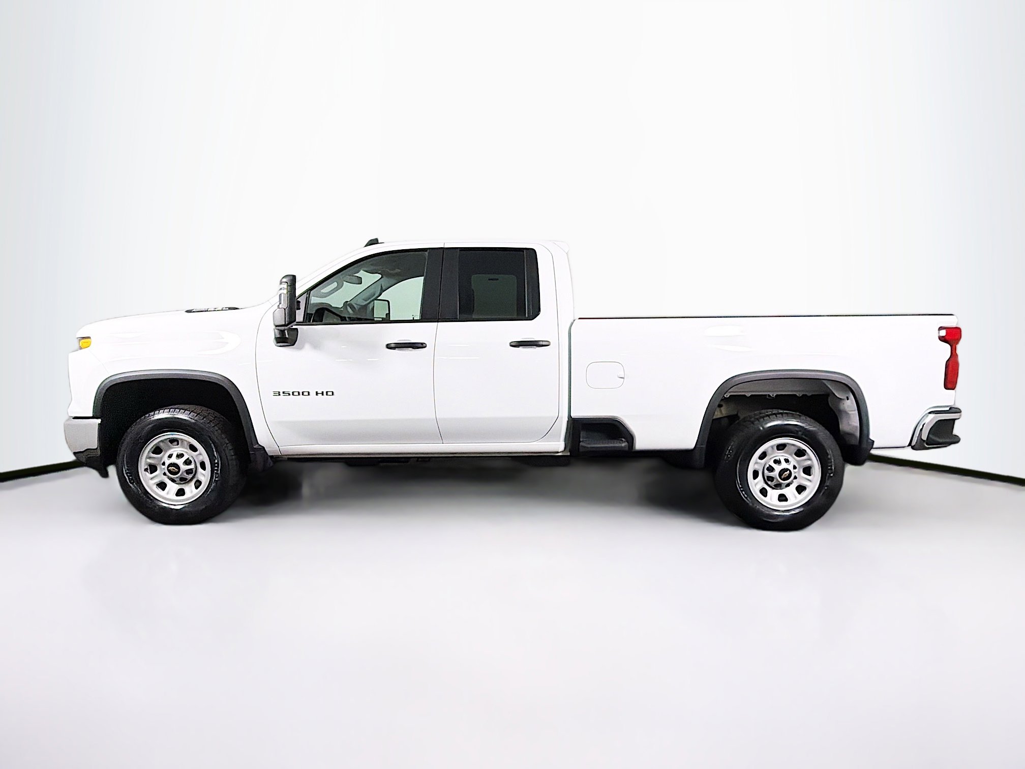 Used 2025 Chevrolet Silverado 3500 W/T image 5