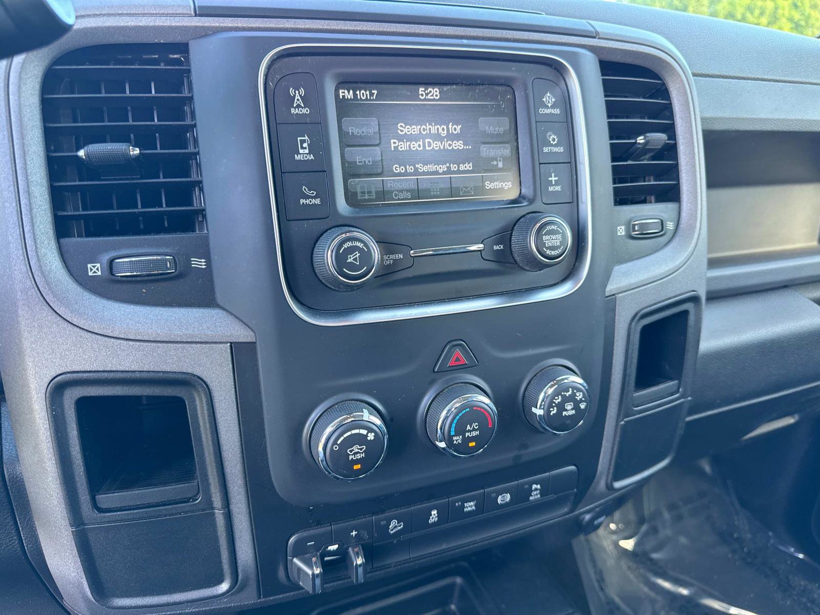 Used 2018 RAM 2500 Tradesman w/ Chrome Appearance Group AWD/4WD image 25