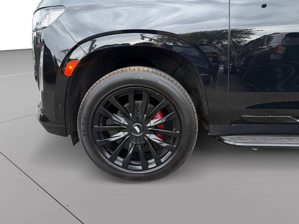 Used 2021 Cadillac Escalade Premium Luxury w/ Driver Assist Tech Package AWD/4WD image 9