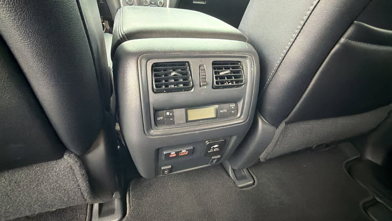 Used 2019 Nissan Pathfinder SL image 25