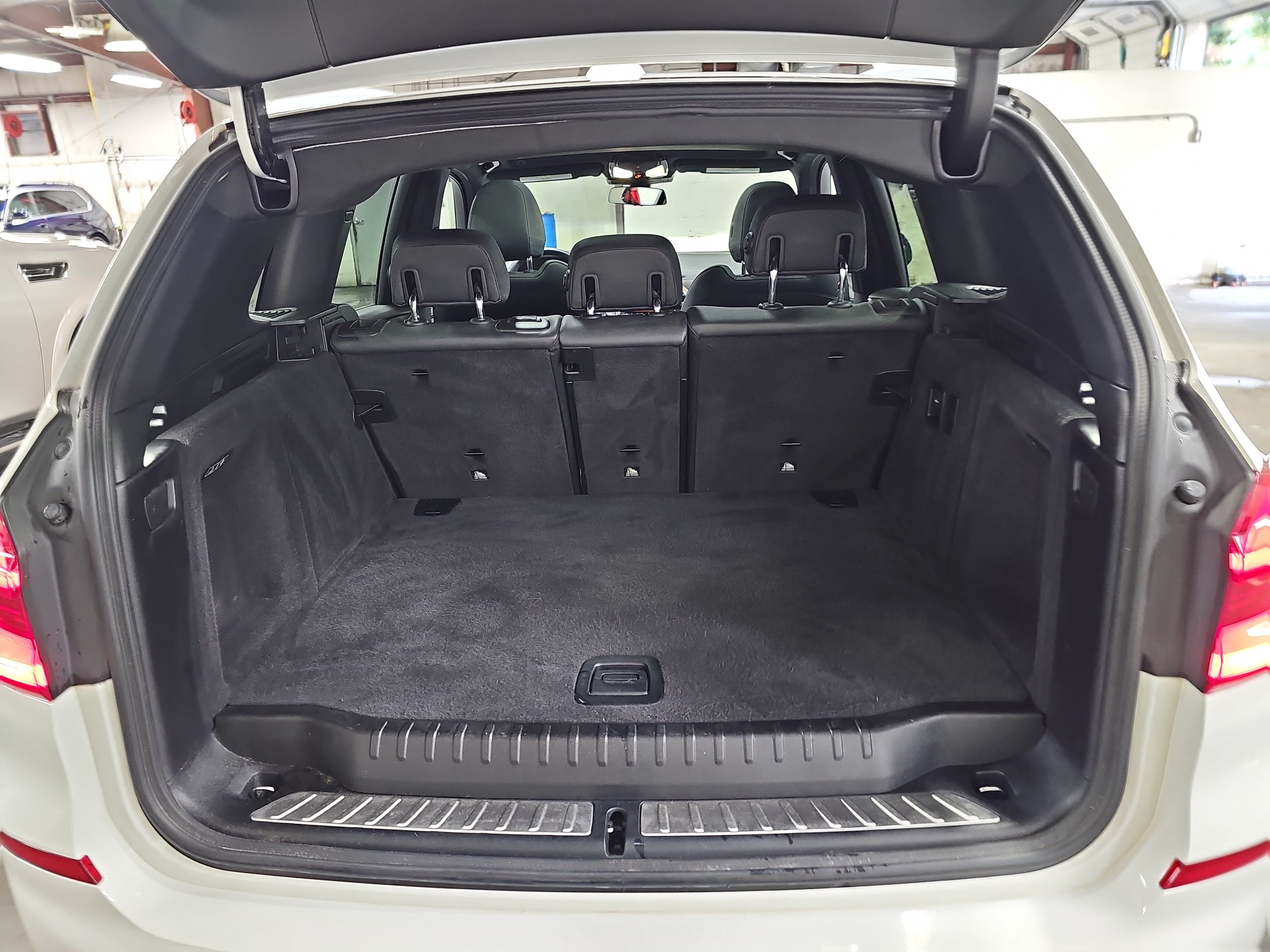 Used 2019 BMW X3 xDrive30i w/ Premium Package AWD/4WD image 13