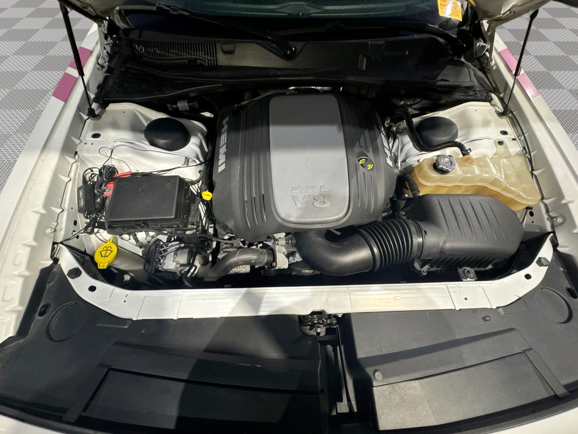 Used 2019 Dodge Challenger R/T w/ Plus Package RWD image 18
