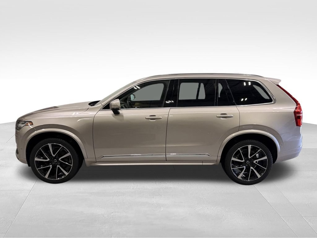 Used 2023 Volvo XC90 B6 Plus AWD/4WD image 2
