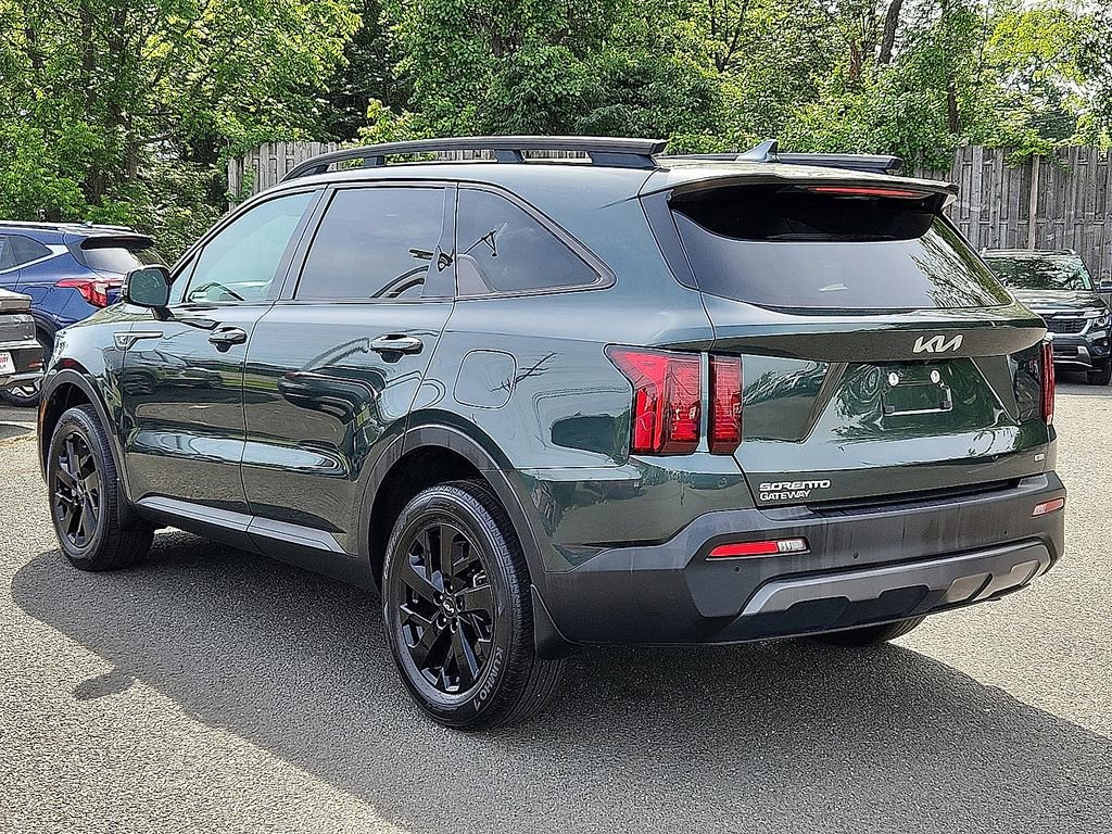 Certified 2023 Kia Sorento S w/ Panoramic Sunroof Package image 4