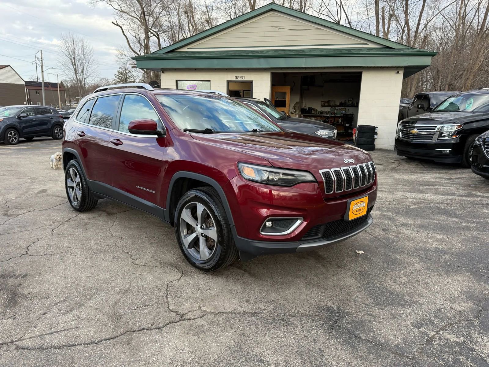 Used 2019 Jeep Cherokee Limited AWD/4WD image 7