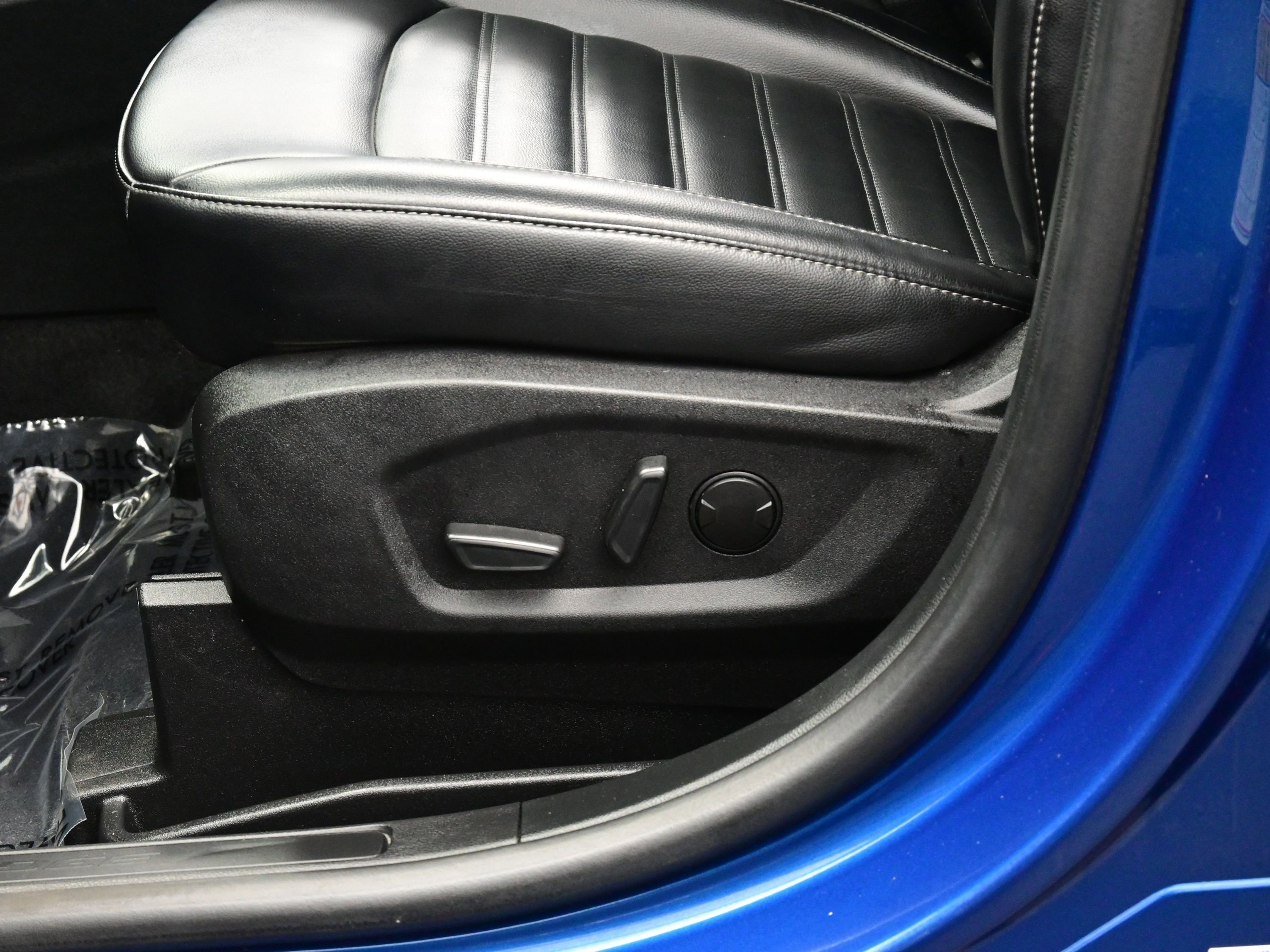 Used 2023 Ford Edge SEL w/ Convenience Package image 12