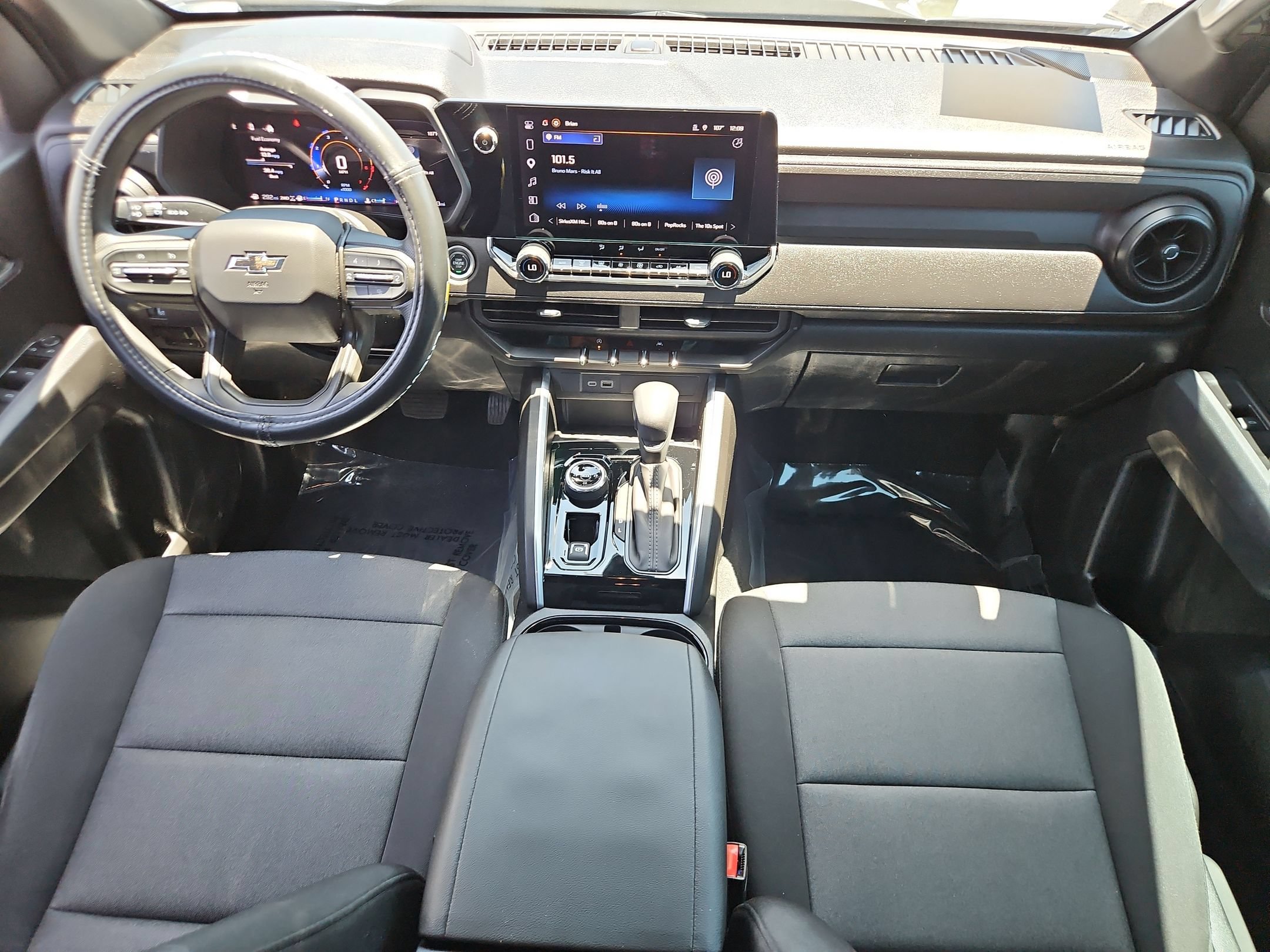 Used 2025 Chevrolet Colorado Trail Boss AWD/4WD image 21