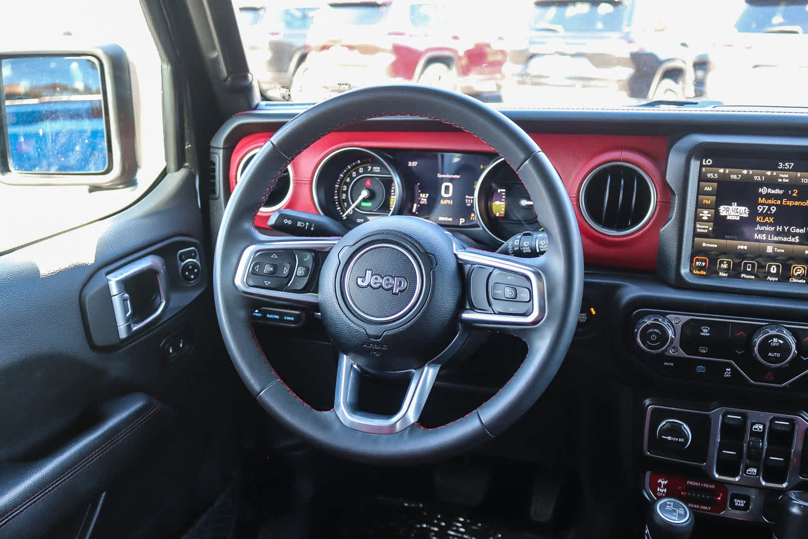 Used 2023 Jeep Wrangler Unlimited Rubicon 4xe AWD/4WD image 15