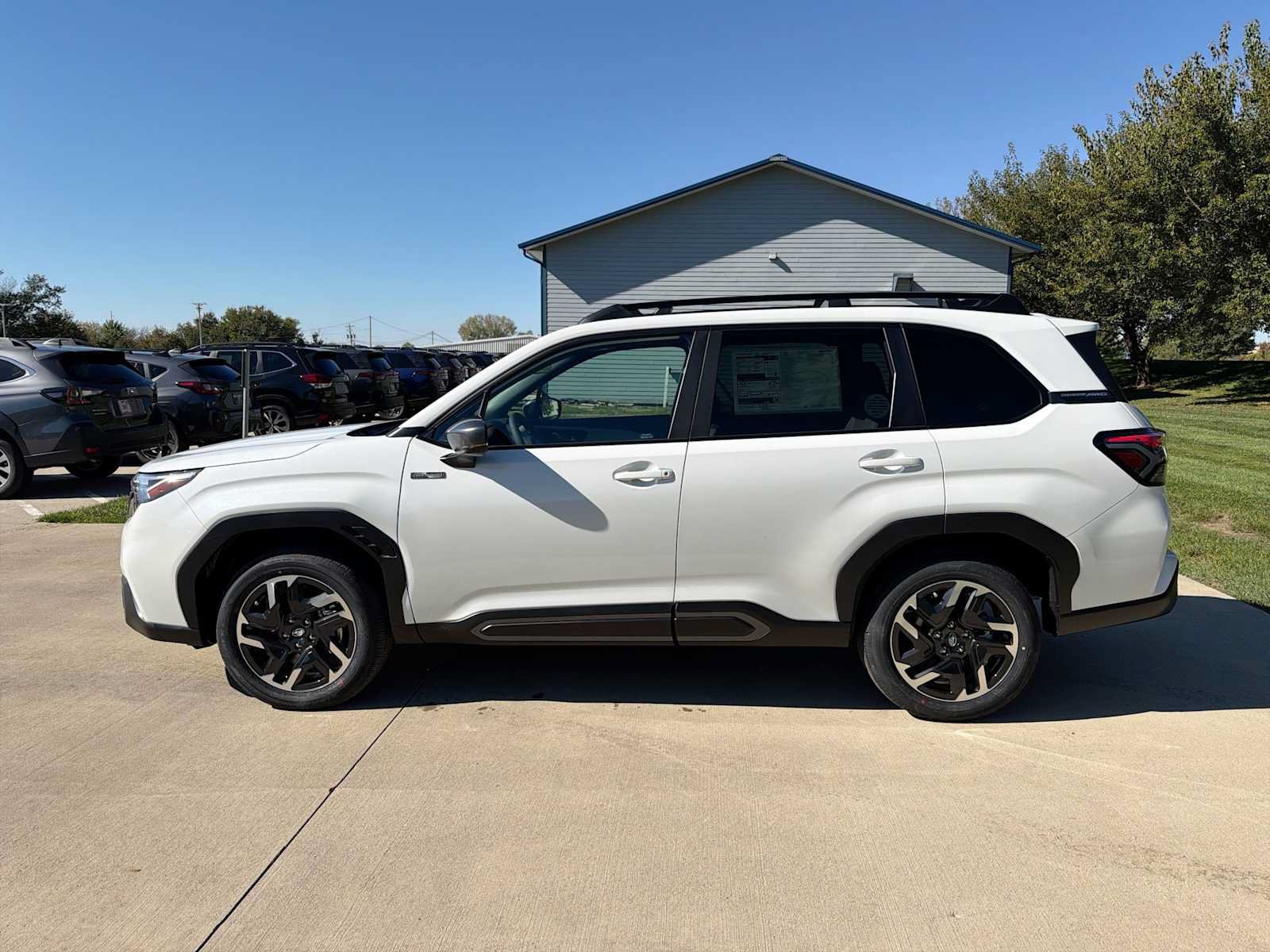 New 2026 Subaru Forester Touring AWD/4WD image 3