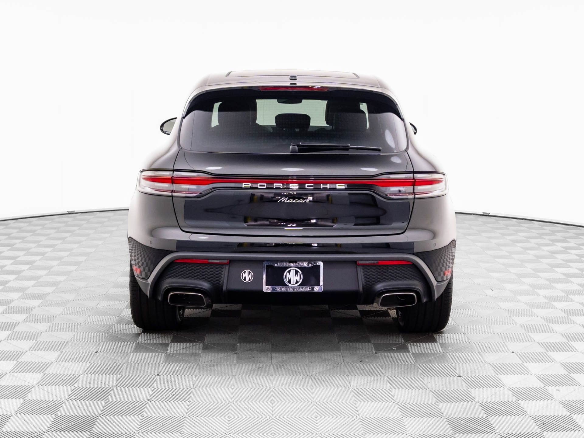 Certified 2026 Porsche Macan AWD/4WD image 10