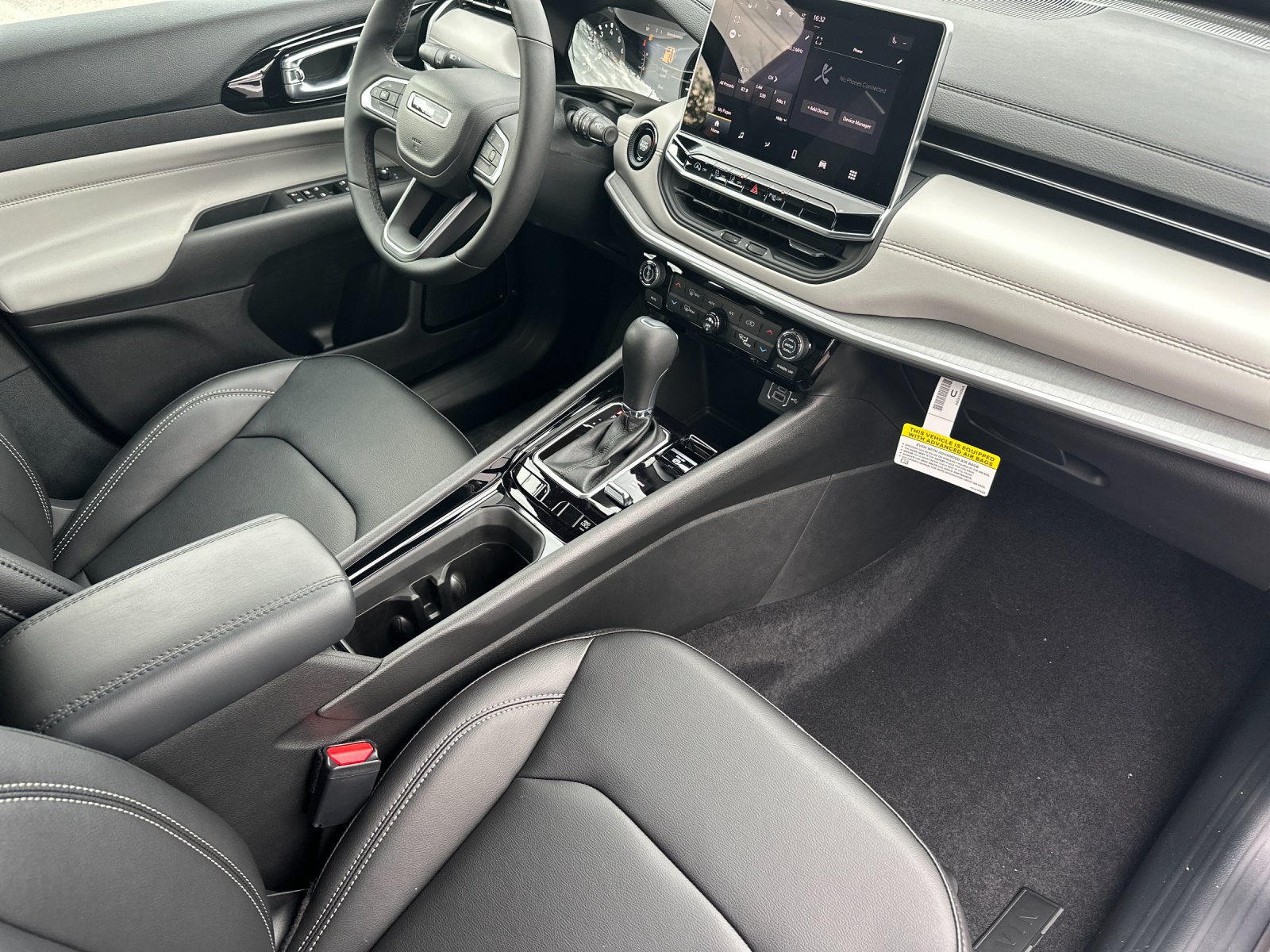 New 2026 Jeep Compass Limited AWD/4WD image 14