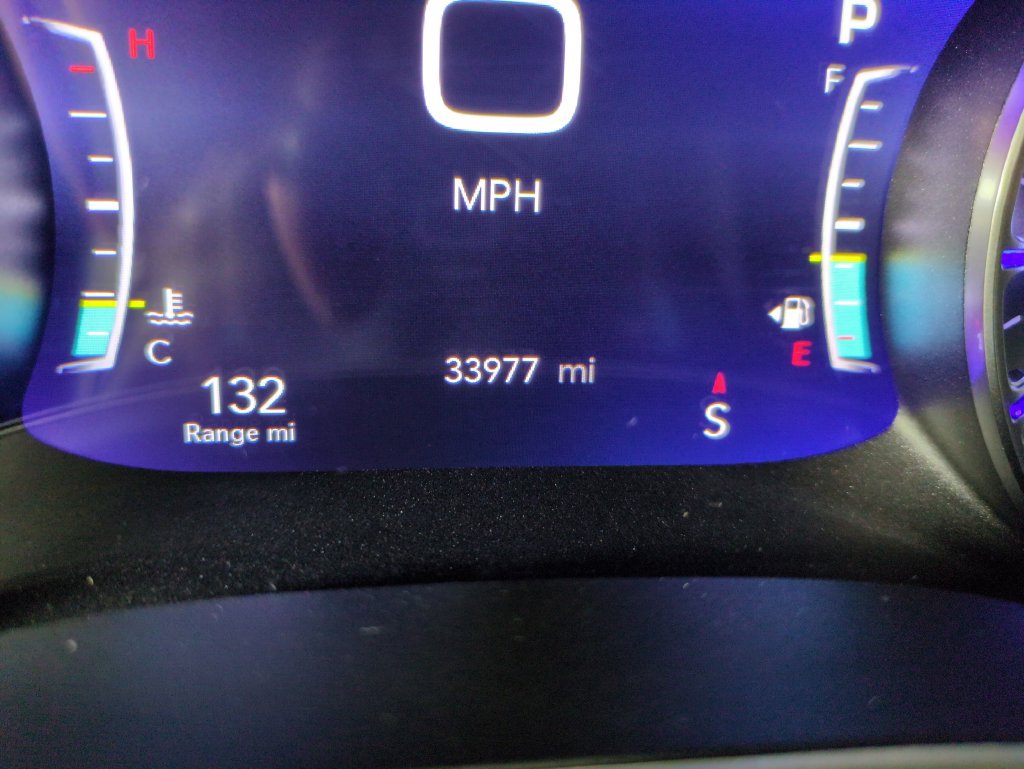 Used 2022 Chrysler Pacifica Touring-L w/ Uconnect Theater Family Group AWD/4WD image 22