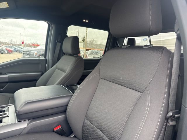 New 2025 Ford F150 XLT w/ Equipment Group 302A MID image 27