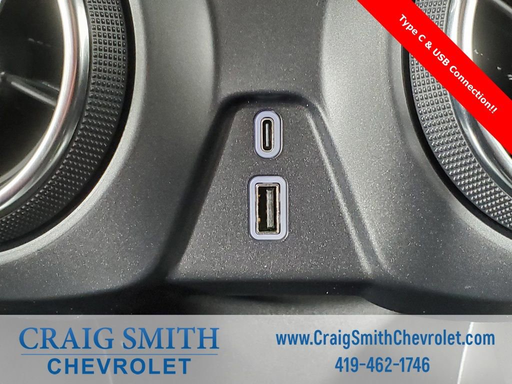 Used 2025 Chevrolet Blazer LT FWD image 6